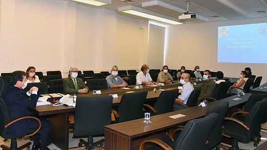 Vali Tavlı Kazı Başkanları ile bir araya geldi