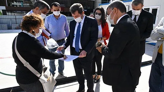 Vali Tavlı tarihi Kurşunlu Camii'nde inceleme yaptı