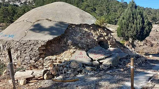VATANDAŞLAR, TARİHİ KURUDERE SARNICI'NIN RESTORE EDİLMESİNİ İSTİYOR