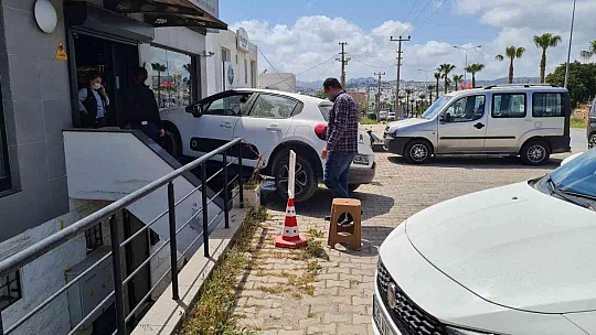 Vitesi karıştırınca işletmeye çarptı