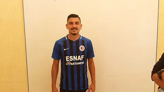 Fethiyespor, zirveyi zorluyor