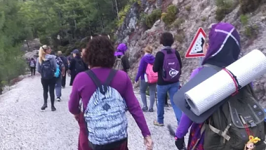 'Tabiat Kadınları' grubu Babadağ'ı gezdi