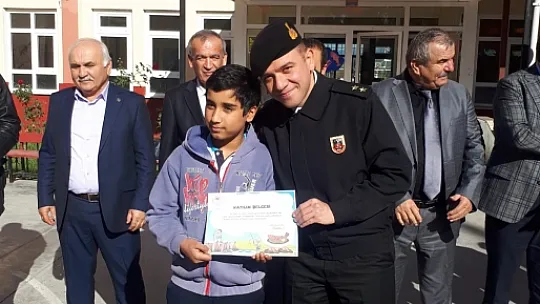 Öğrencilerin Balık Ekmek Şenliği