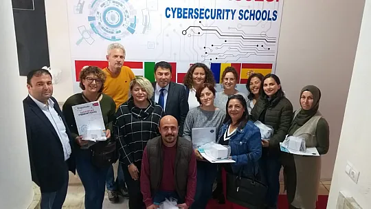 Erasmus Projesi ile Avrupa'ya internet güvenliğini anlatacaklar