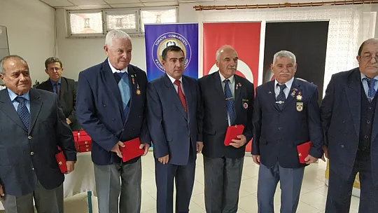 Kıbrıs gazilerine madalya ve beratları tevdi edildi