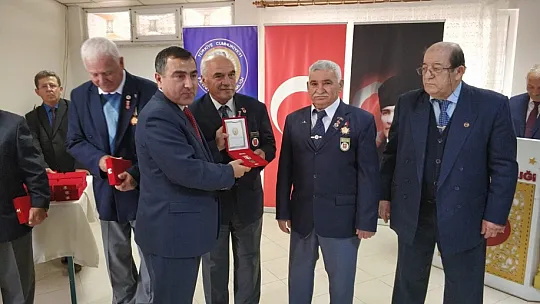 Kıbrıs gazilerine madalya ve beratları tevdi edildi
