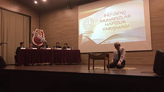Hafızlık ve ezan okuma yarışması yapıldı
