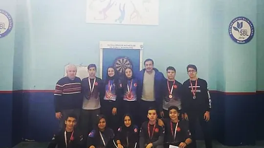 Dart şampiyonasında il birincisi oldular