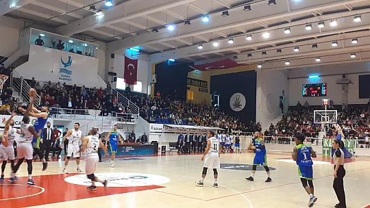 Lokman Hekim Fethiye Belediyespor, deplasmanda Petkimspor'a 86-72 mağlup oldu