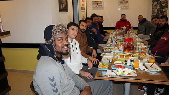 Konyaspor maçı öncesi moral kahvaltısı