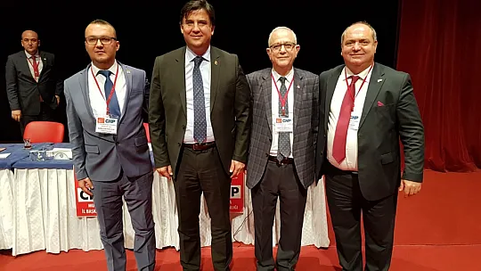 CHP'de Adem Zeybekoğlu Yeniden İl Başkanı Seçildi
