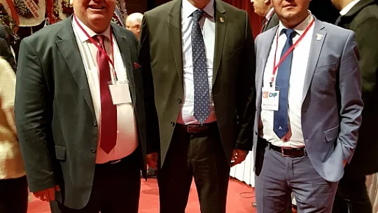 CHP'de Adem Zeybekoğlu Yeniden İl Başkanı Seçildi