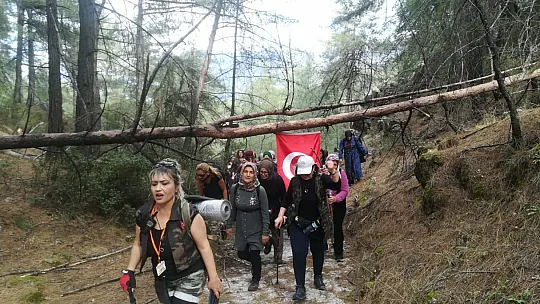 Tabiat Kadınlarından Anlamlı Yürüyüş