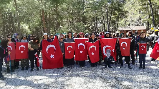 Tabiat Kadınlarından Anlamlı Yürüyüş