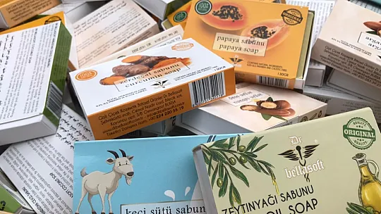 Fethiye'de aktardan koronavirüse karşı 'ücretsiz sabun'
