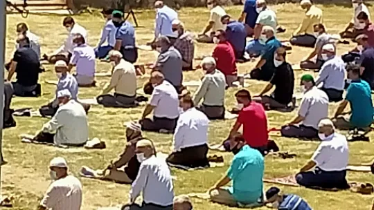 Seydikemer'de Uzun Bir Aradan Sonra İlk Cuma Namazı Kılındı