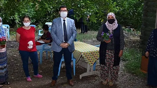 On Parmağında On Marifet, Elvan Soydan