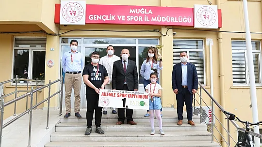 Birinciler ödülünü aldı