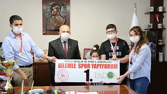 Birinciler ödülünü aldı