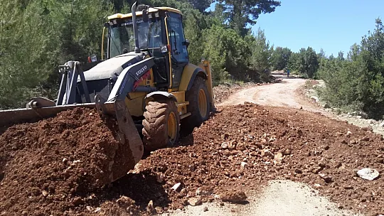 Stabilize yol çalışmaları devam ediyor