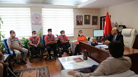 Bedensel Engelliler Oturarak Voleybol Takımı Süper Lig'de