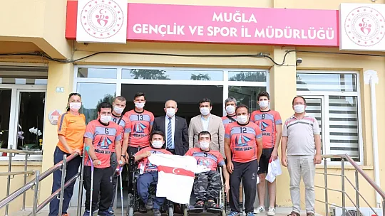 Bedensel Engelliler Oturarak Voleybol Takımı Süper Lig'de