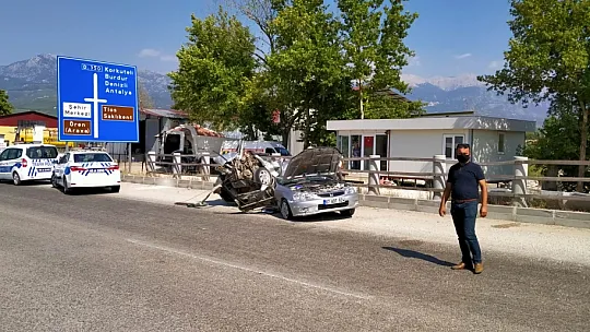 SEYDİKEMER'DE İLGİNÇ KAZA 2 YARALI