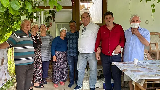 CHP'Lİ DEMİR, GENÇLERLE CAMİ BOYADI