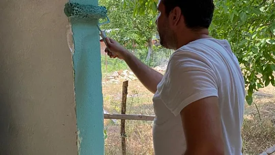 CHP'Lİ DEMİR, GENÇLERLE CAMİ BOYADI