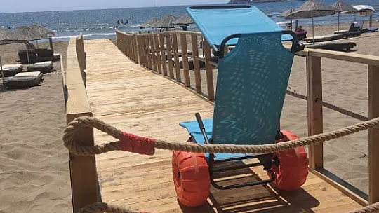 MUÇEV, İZTUZU'NDA DA ENGELSİZ PLAJ GERÇEKLEŞTİRDİ