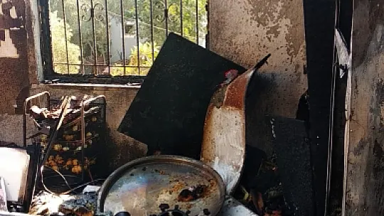 İtfaiyenin zamanında müdahalesi ile söndürüldü