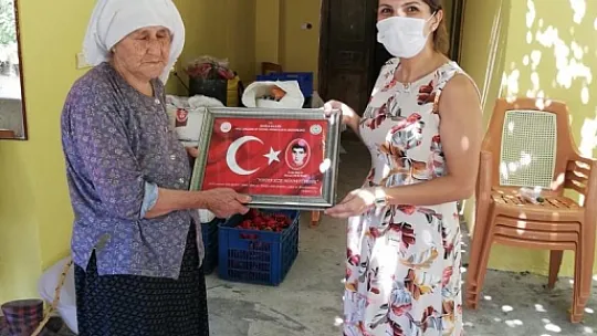 ŞEHİT AİLELERİNE ZİYARETLERDE BULUNDULAR