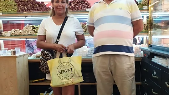 ANNA ROTHERY, FETHİYE LOKUMU GÖTÜRDÜ