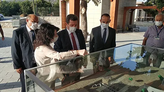 MUĞLA VALİSİ SEYDİKEMER'E HAYRAN KALDI