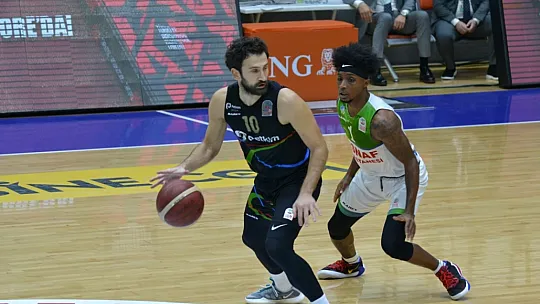 LH Fethiye Belediyespor Petkim'i devirdi 75-74