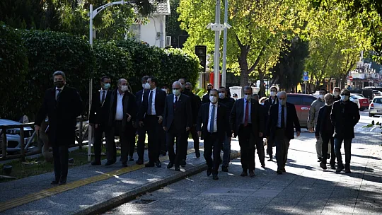 Akın'dan Başkan Karaca'ya ziyaret