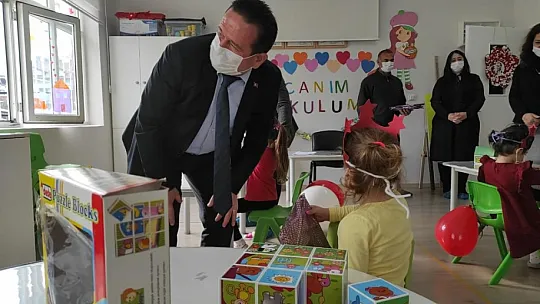İlçe Başkanı Öztürk açılan okulları ziyaret etti