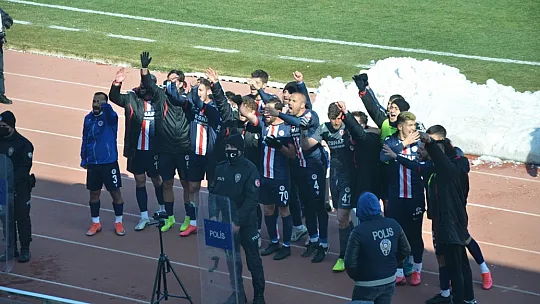 Fethiyespor Karaman'da da coştu 0-2