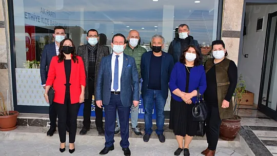 İlçe Başkanı Öztürk emekçi kadınları ziyaret etti