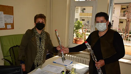 İlçe Başkanı Öztürk emekçi kadınları ziyaret etti