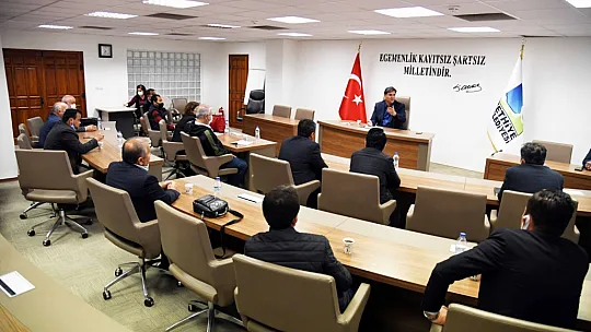 Başkan Karaca Muhtarlarla bir araya geldi