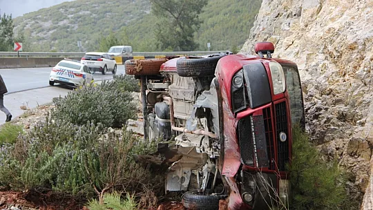 Hurdaya dönen araçtan sağ çıktı