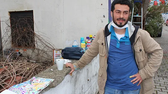 Kolombiyalı Ressam Fethiye sokaklarını süslüyor 