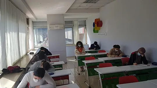 Birey Eğitim Kurumları bursluluk sınavları yapıldı 