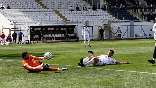 Fethiyespor ilk kez evinde kaybetti 1-2