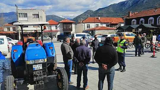 Motosiklet kullanıcılarına güvenli sürüş eğitimi