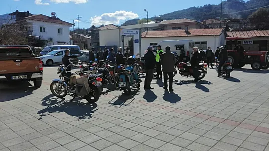 Motosiklet kullanıcılarına güvenli sürüş eğitimi