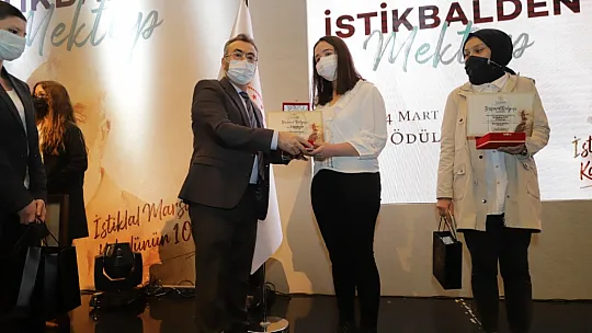 Funda Parlak Türkiye üçüncüsü oldu