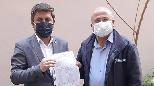 İlçe Başkanı Yılmaz mazbatasını aldı 
