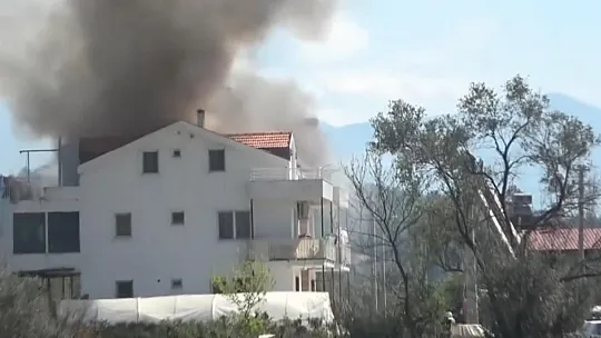 Başkan Sağır'ın ikamet ettiği apartmanda yangın çıktı 